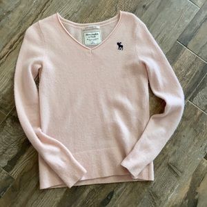 Light pink Abercrombie cashmere sweater
